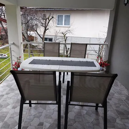 Апартаменты Apartman Vlasenica
