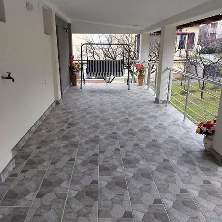 Apartman Vlasenica Апартаменты *